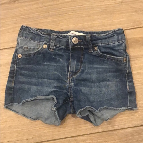 Two pairs of Levi’s shorty short denim shorts. - Picture 3 of 6
